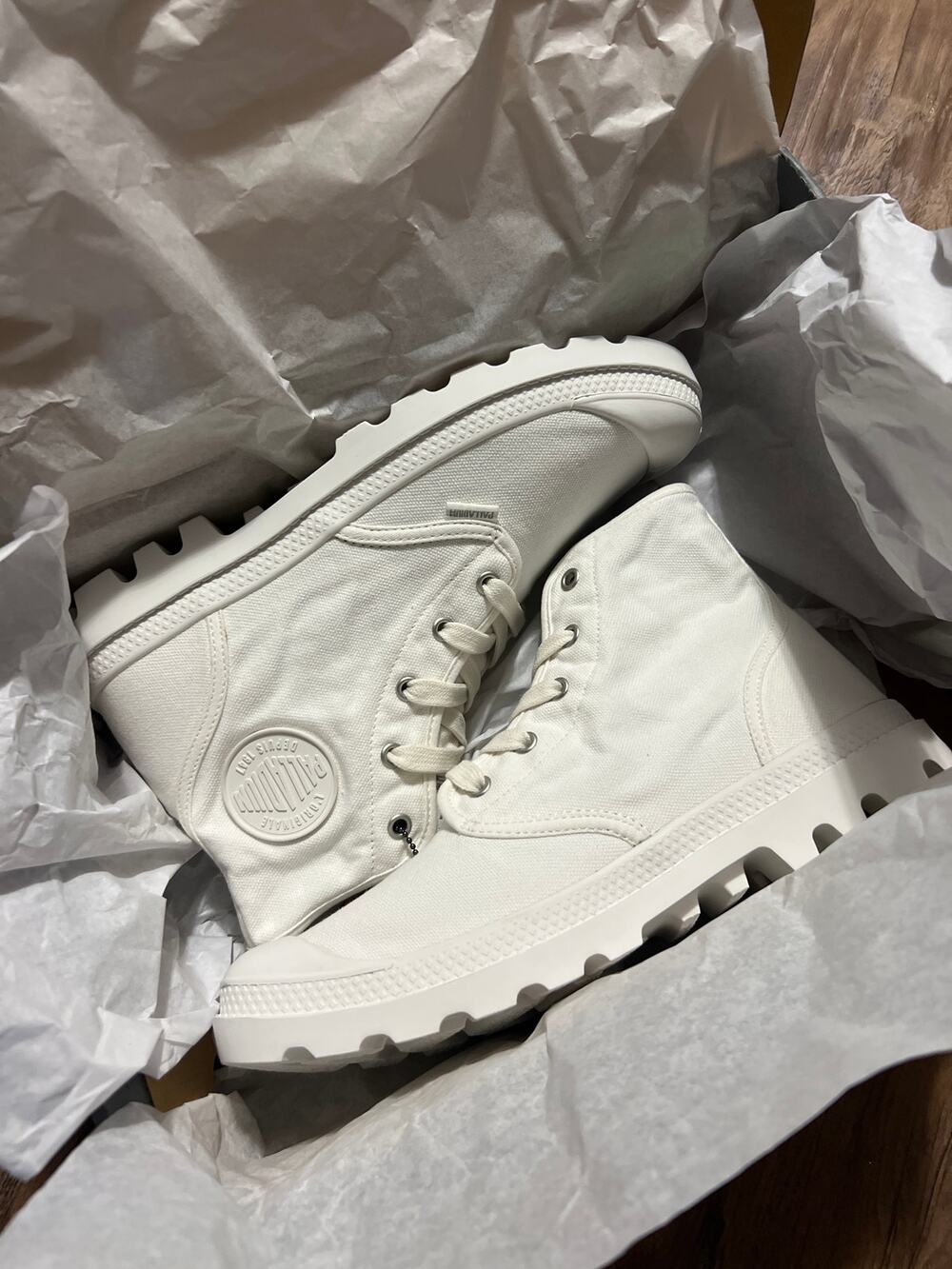 Palladium Pampas Hi High Top Sneakers Star White Women's 10 NIB